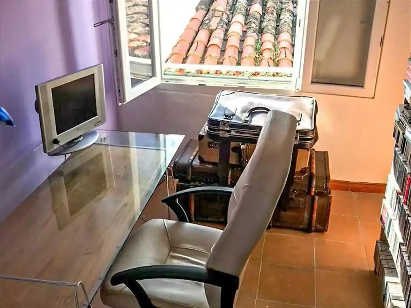 Sala d'estar de Planta baixa en venda en Baños de Montemayor amb Parquet, Moblat i Balcó