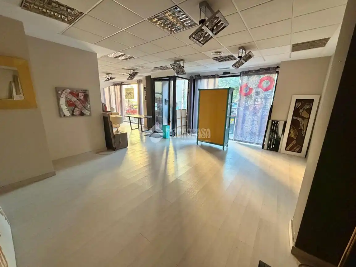 Local comercial en venda a Puente de Vallecas, imagen 7