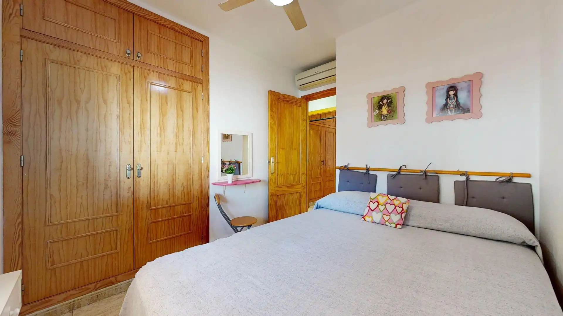 Habitación de Casa o chalet en venta en Pilar de la Horadada con Aire acondicionado, Terraza y Trastero