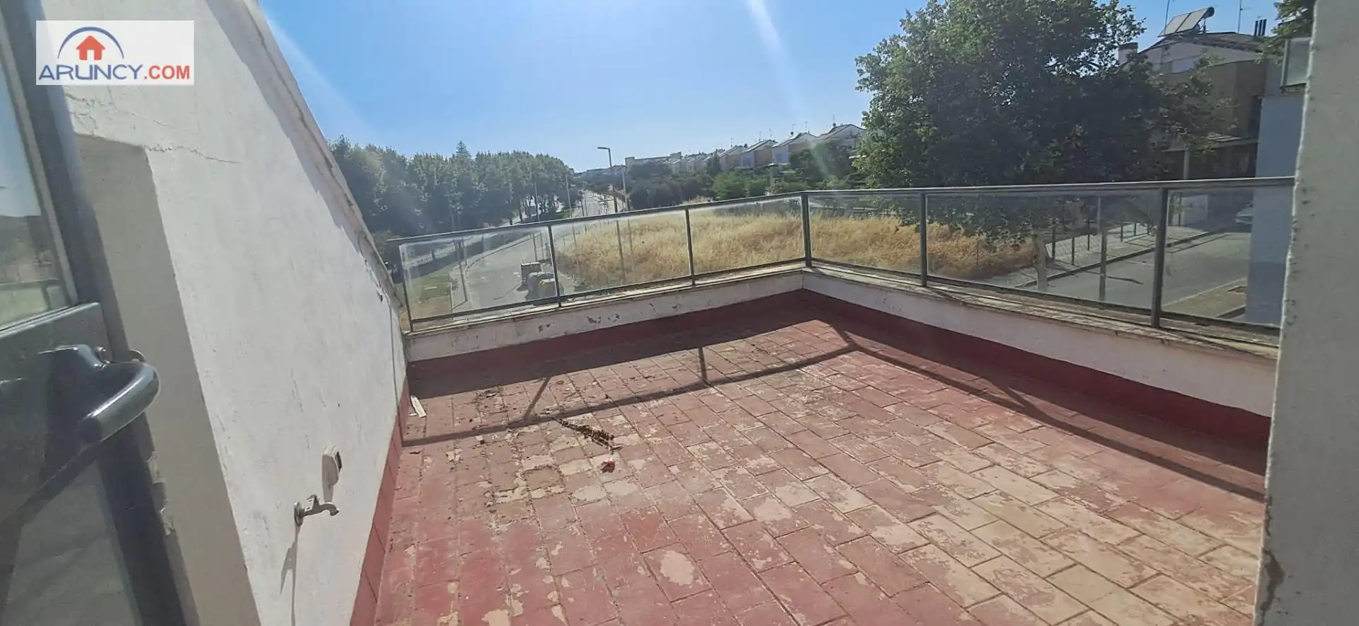 Terrassa de Casa adosada en venda en Espartinas amb Aire condicionat, Calefacció i Jardí privat