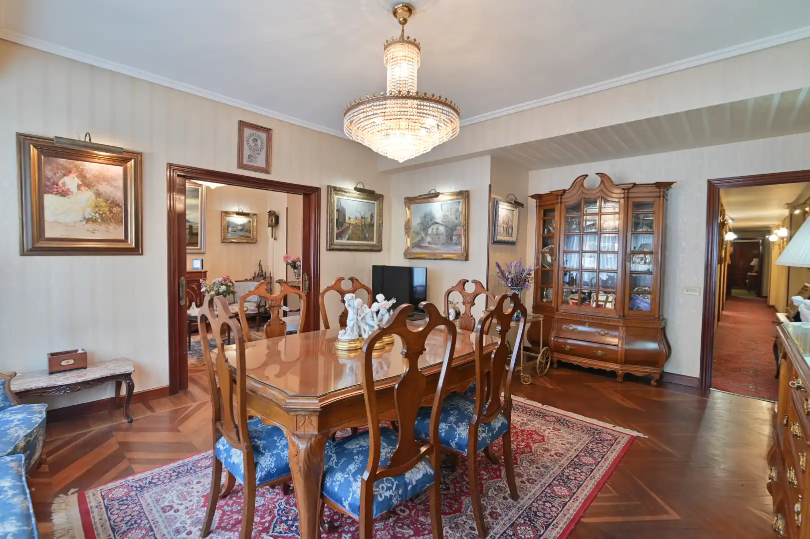 Comedor de Piso en venta en Bilbao  con Calefacción y Balcón