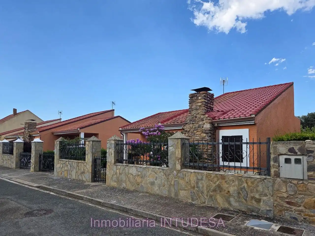Vista exterior de Casa o chalet en venta en Añón de Moncayo con Terraza