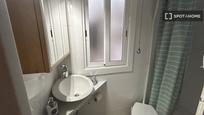 Bathroom of Flat to rent in Cubelles  with Air Conditioner, Heating and Furnished