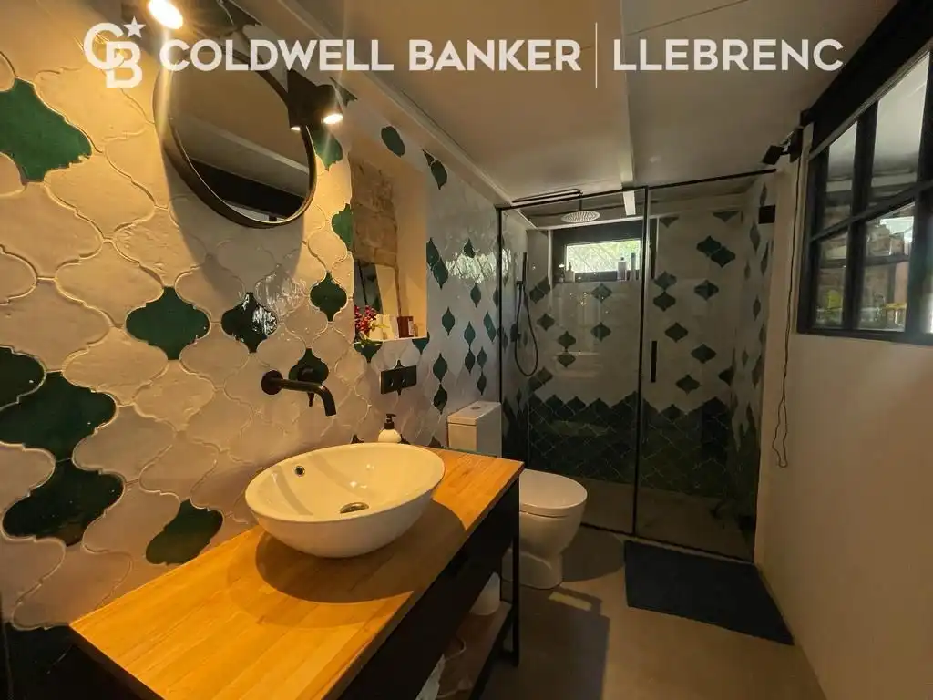 Baño de Dúplex de alquiler en Barcelona con Parquet, Amueblado y Horno