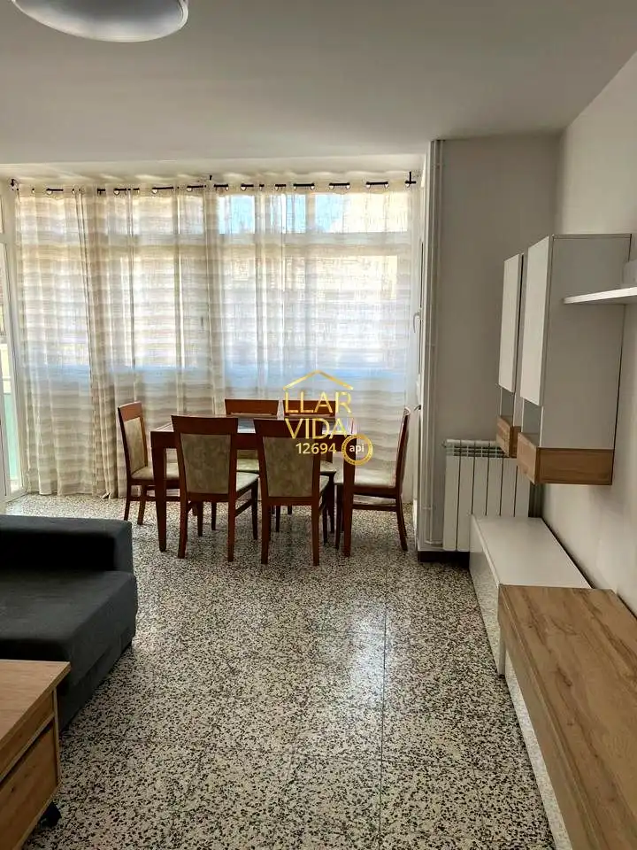 Comedor de Piso de alquiler en Lleida con Aire acondicionado, Calefacción y Amueblado