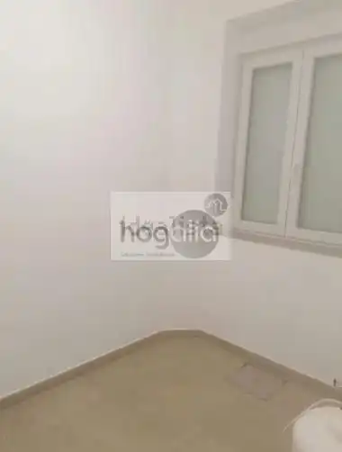 Habitación de Planta baja de alquiler en Sevilla con Aire acondicionado y Amueblado