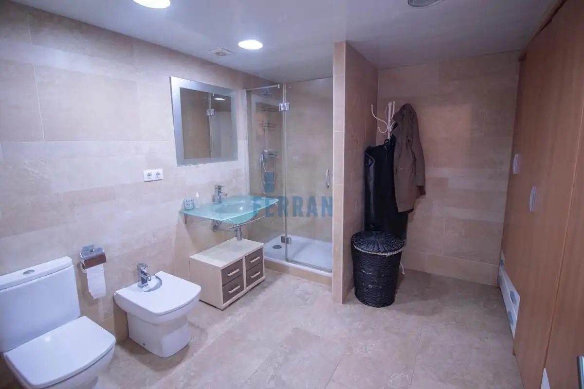 Bathroom of Houses for sale in El Vendrell  with Air Conditioner, Heating and Terrace