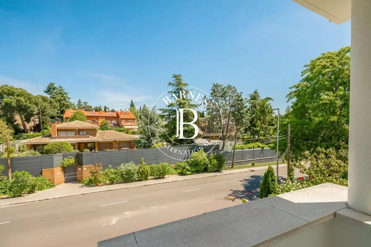 Vista exterior de Casa o chalet en venta en Madrid con Aire acondicionado, Calefacción y Piscina
