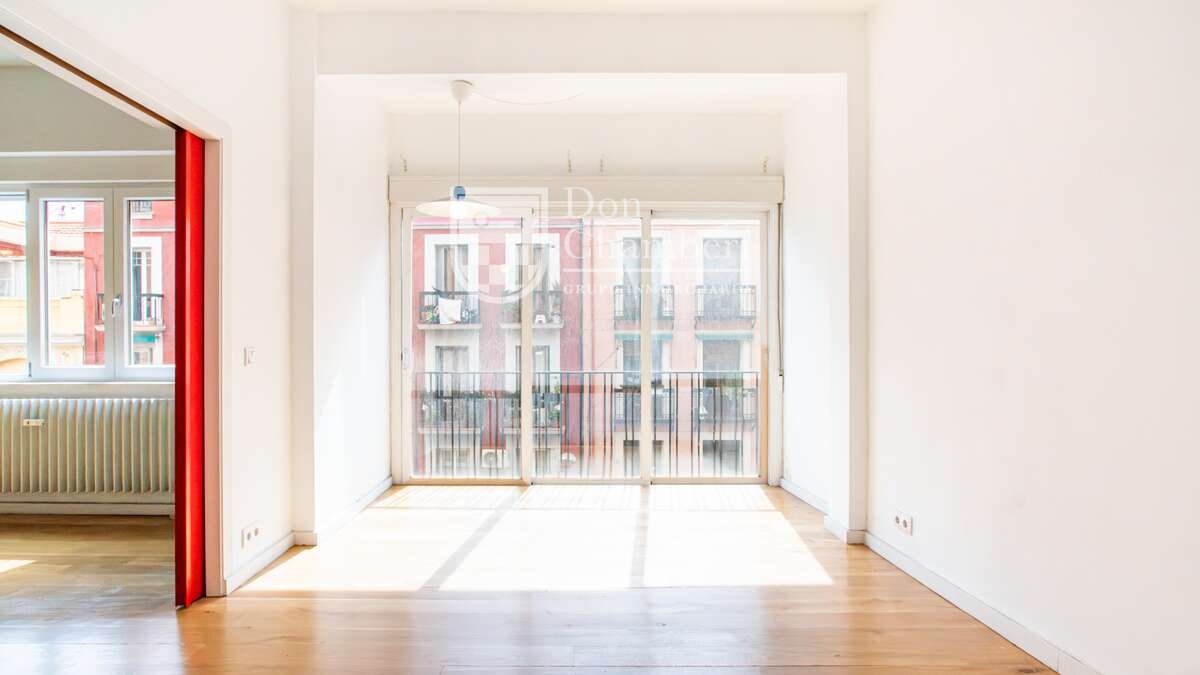 Bedroom of Flat to rent in  Madrid Capital  with Air Conditioner, Heating and Terrace