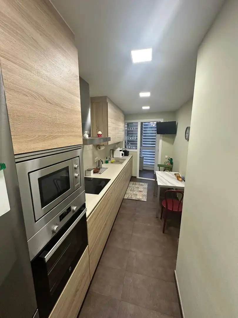 Cocina de Piso en venta en Cornellà de Llobregat con Calefacción, Jardín privado y Balcón