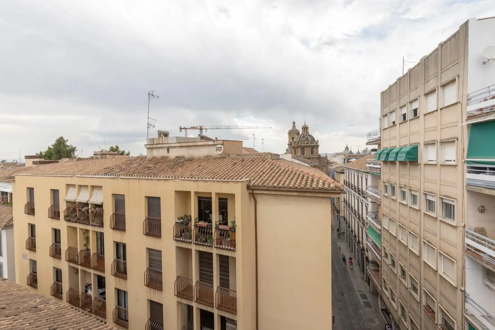 Vista exterior de Àtic en venda en Granada