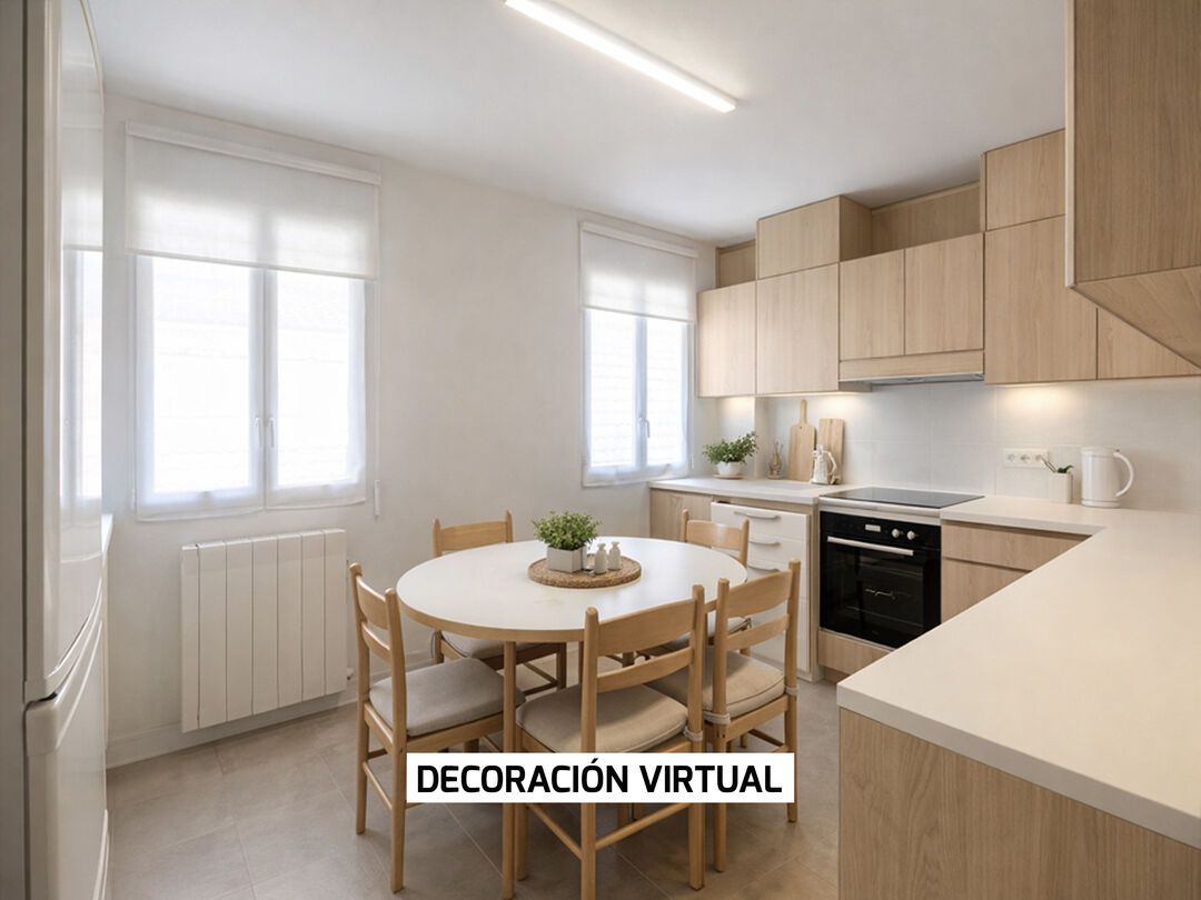 Kitchen of Flat for sale in Vitoria - Gasteiz  with Heating, Parquet flooring and Furnished