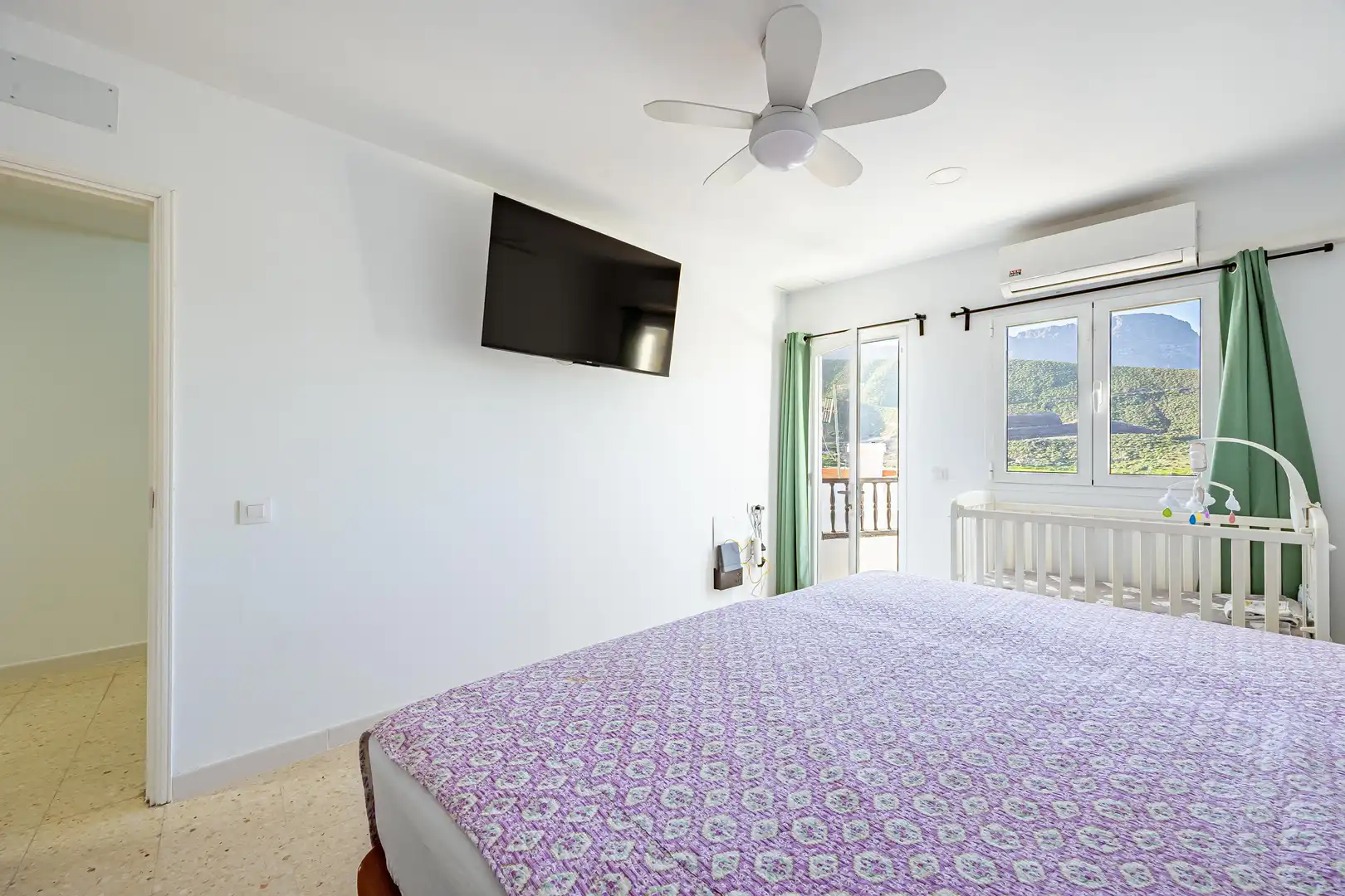 Bedroom of Houses for sale in Agaete