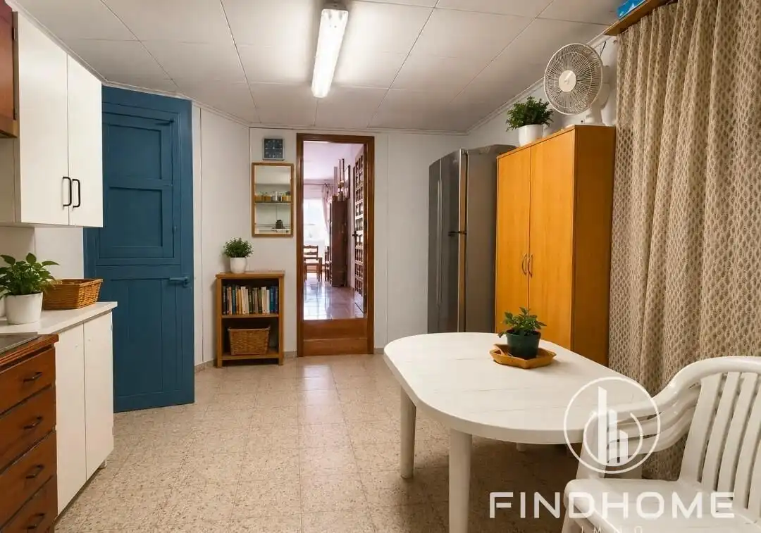 Cuina de Casa adosada en venda en Empuriabrava amb Calefacció, Terrassa i Traster