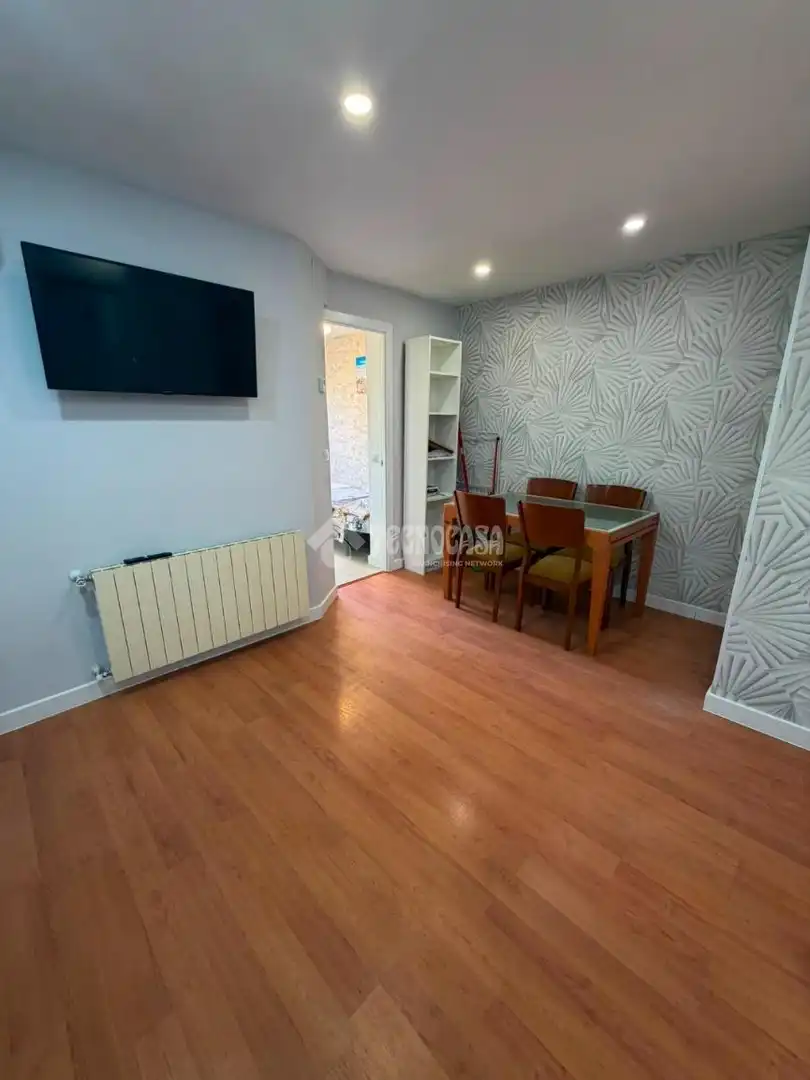 Living room of Flat for rent in Getafe  with Air Conditioner, Heating and Furnished
