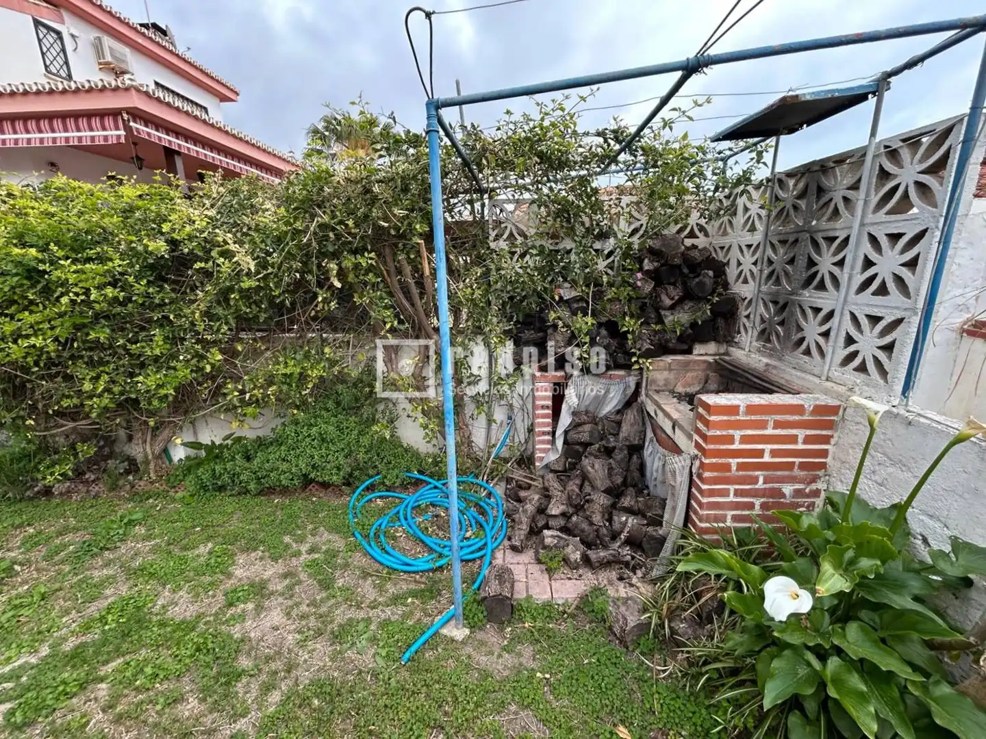 Jardí de Casa o xalet en venda en Rincón de la Victoria amb Traster