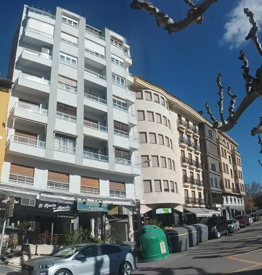 Vista exterior de Pis en venda en Calatayud amb Calefacció, Parquet i Terrassa