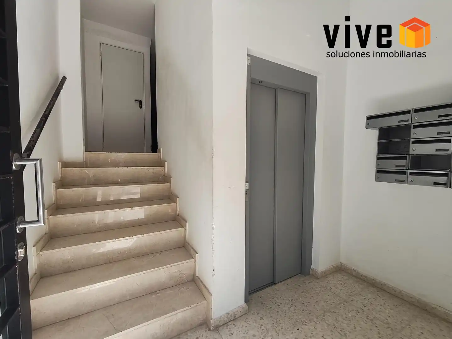 Flat for sale in Sevilla  with Air Conditioner