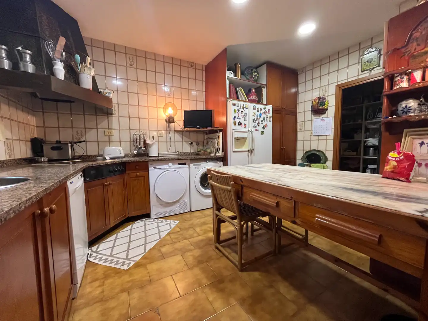 Cuina de Casa o xalet en venda en Castro-Urdiales amb Calefacció, Jardí privat i Terrassa