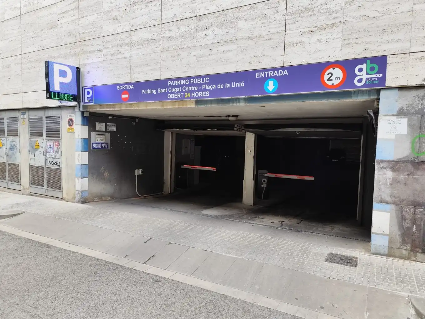 Aparcament de Garatge de lloguer en Sant Cugat del Vallès amb Alarma