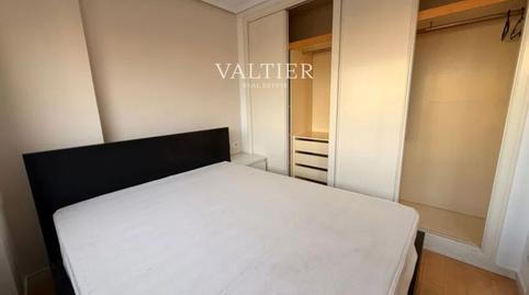 Foto 5 de Piso de alquiler en Del General Perón, Cuatro Caminos - Azca,  Madrid Capital