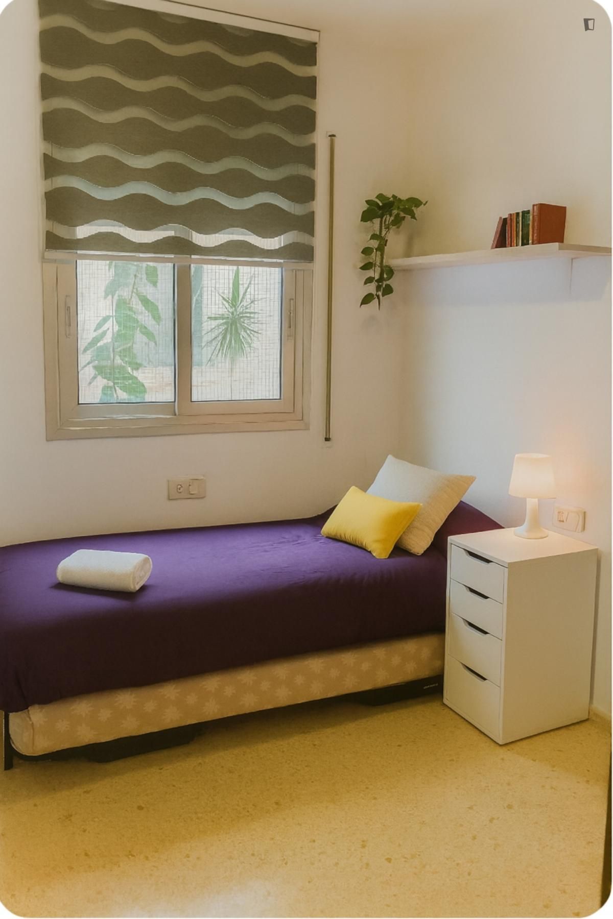 Bedroom of Apartment to share in  Tarragona Capital  with Air Conditioner, Heating and Furnished