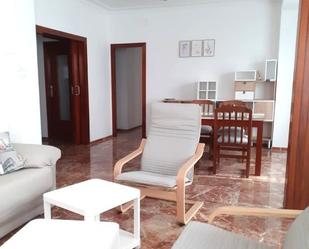Sala d'estar de Pis de lloguer en  Córdoba Capital amb Aire condicionat, Moblat i Forn