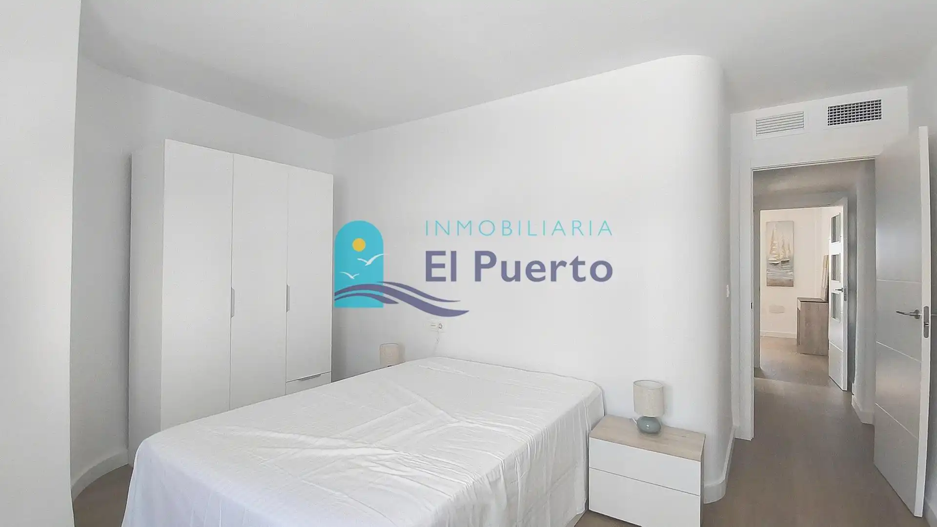 Dormitori de Apartament en venda en Mazarrón amb Terrassa, Alarma i Piscina comunitària