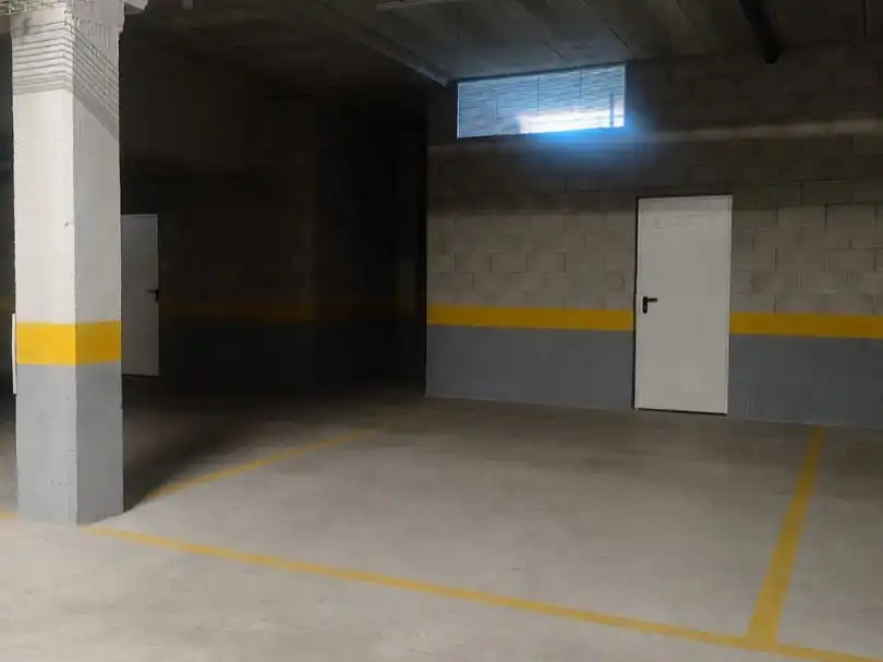 Parking of Storage room for rent in Burgos