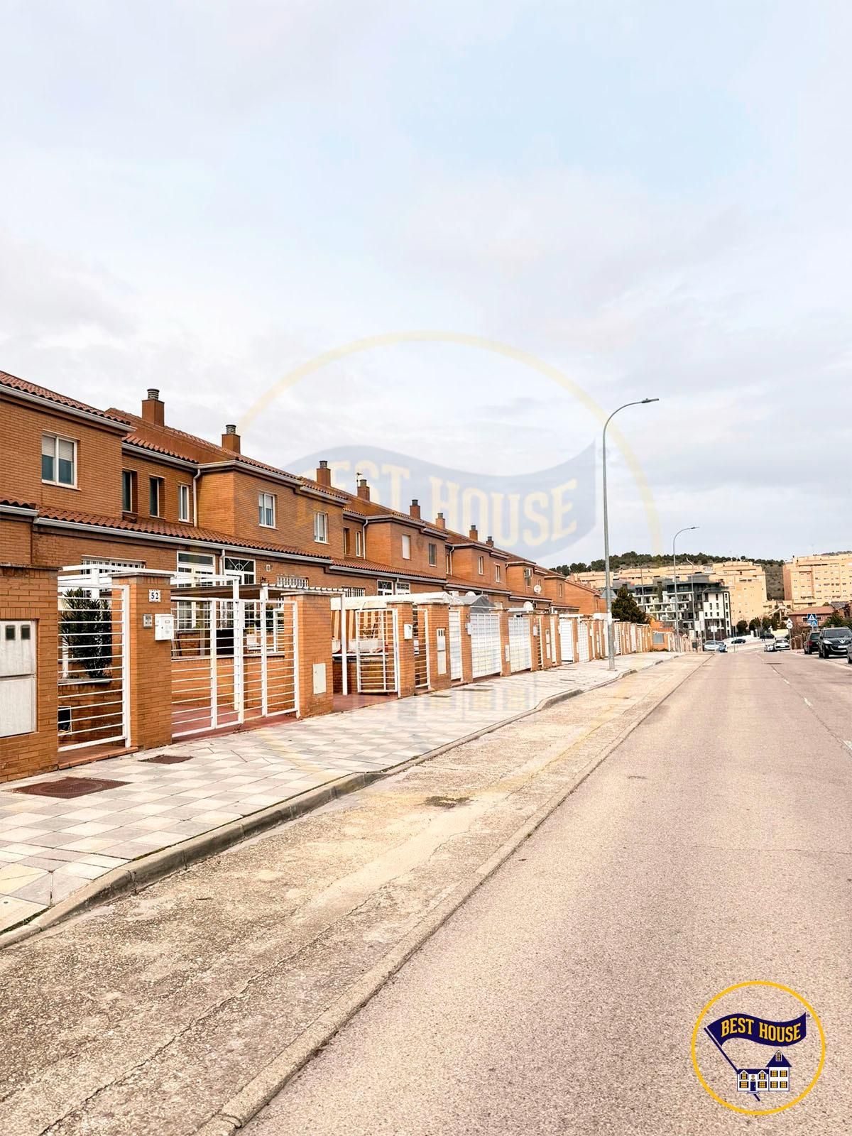 Exterior view of Single-family semi-detached for sale in Cuenca Capital  with Heating, Parquet flooring and Terrace