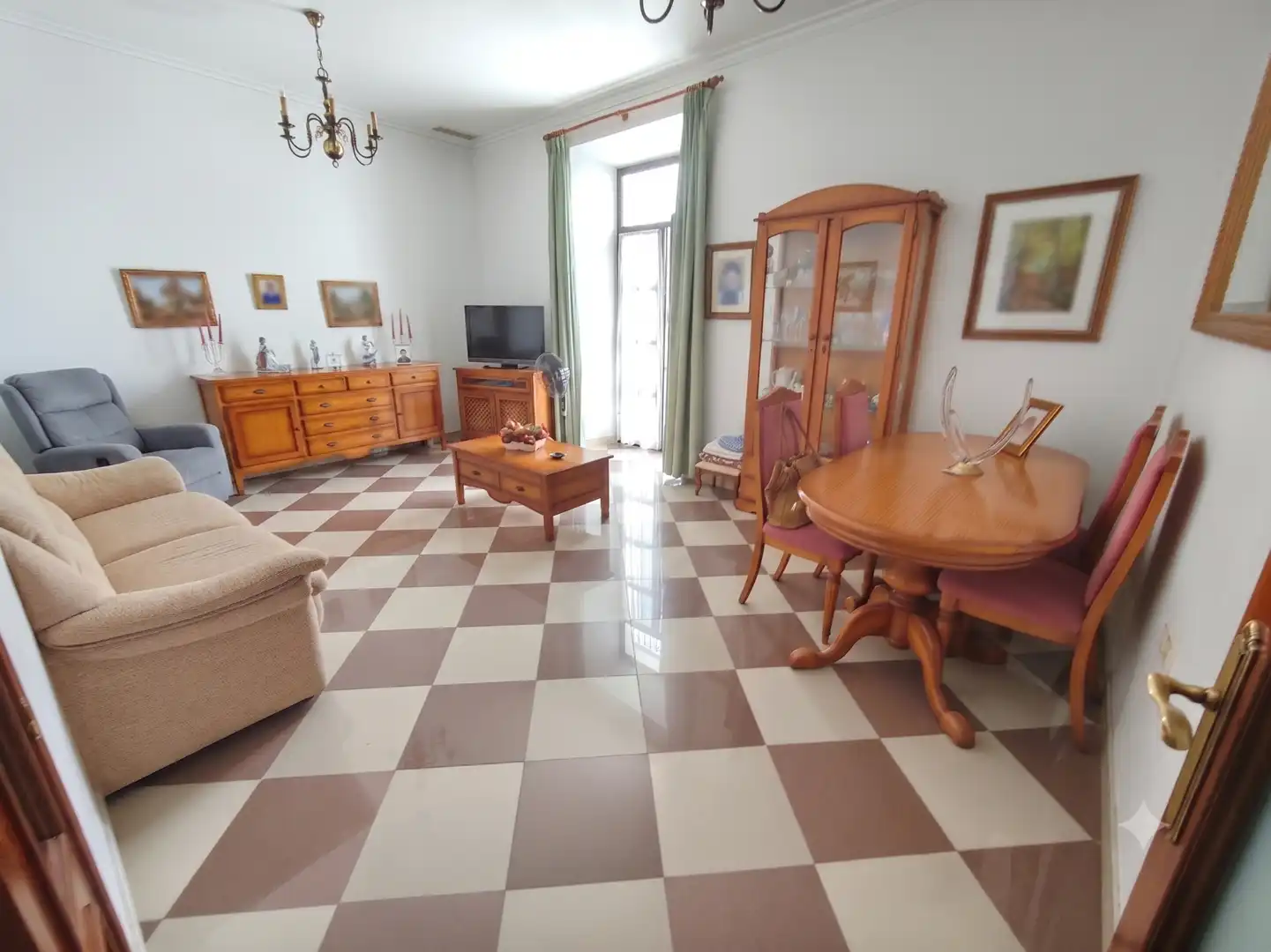 Flat with terrace for sale in Centro