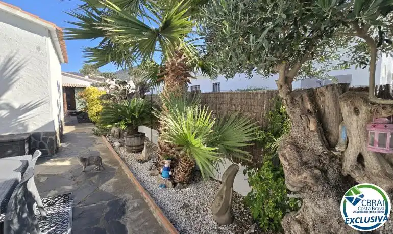 Terrassa de Casa o xalet en venda en Roses amb Calefacció, Jardí privat i Traster