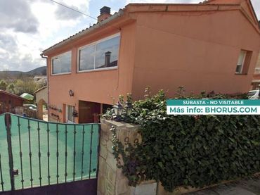 Casa amb piscina en venda a PENEDES 9