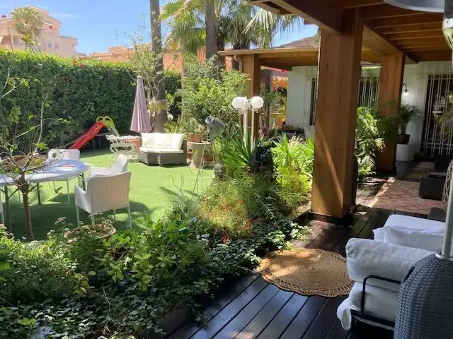 Terrassa de Casa o xalet en venda en Roquetas de Mar amb Aire condicionat, Calefacció i Jardí privat