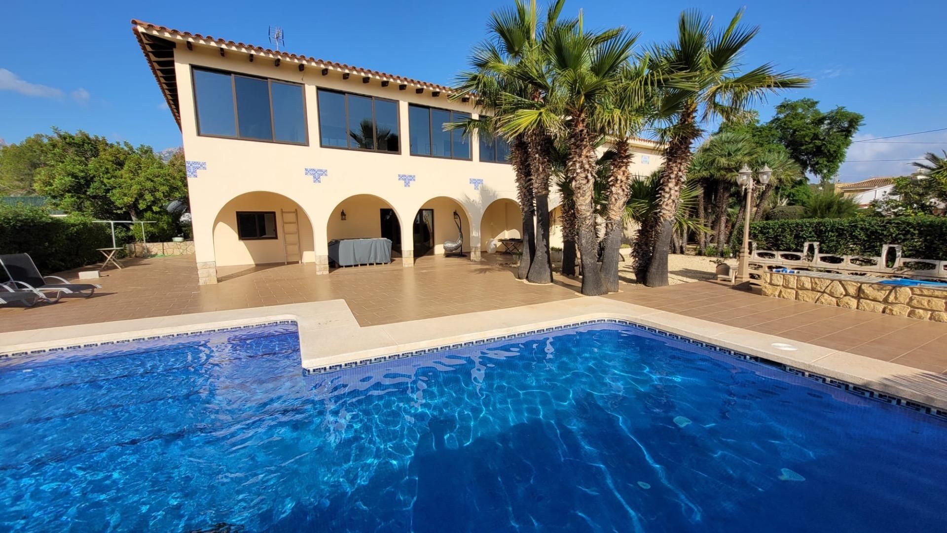 Swimming pool of House or chalet for sale in La Nucia  with Air Conditioner, Private garden and Terrace