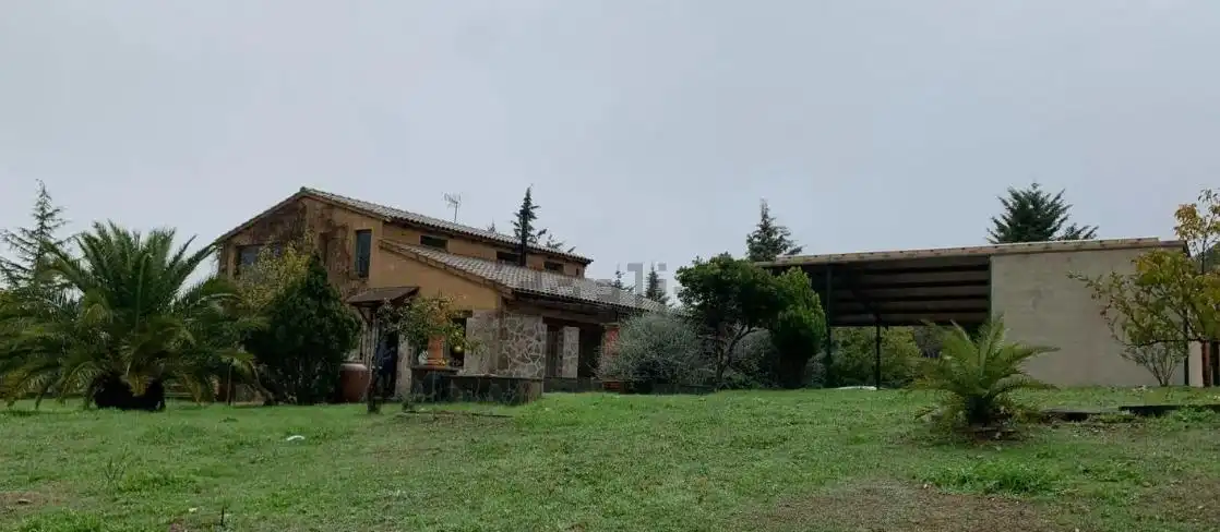 Vista exterior de Casa o chalet en venta en Calera de León con Jardín privado, Terraza y Amueblado