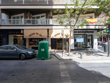Local comercial en venda a Calle ANCHA DE GRACIA 31