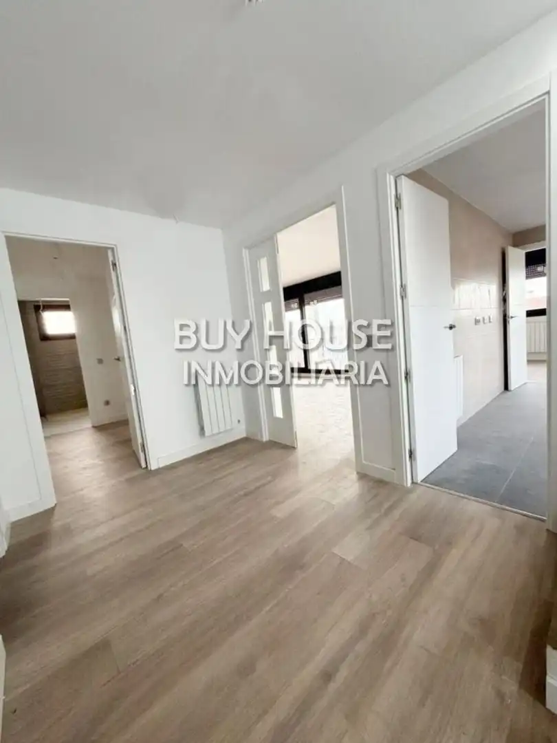 Detached house with balcony for sale in La Montaña - El Cortijo, imagen 9