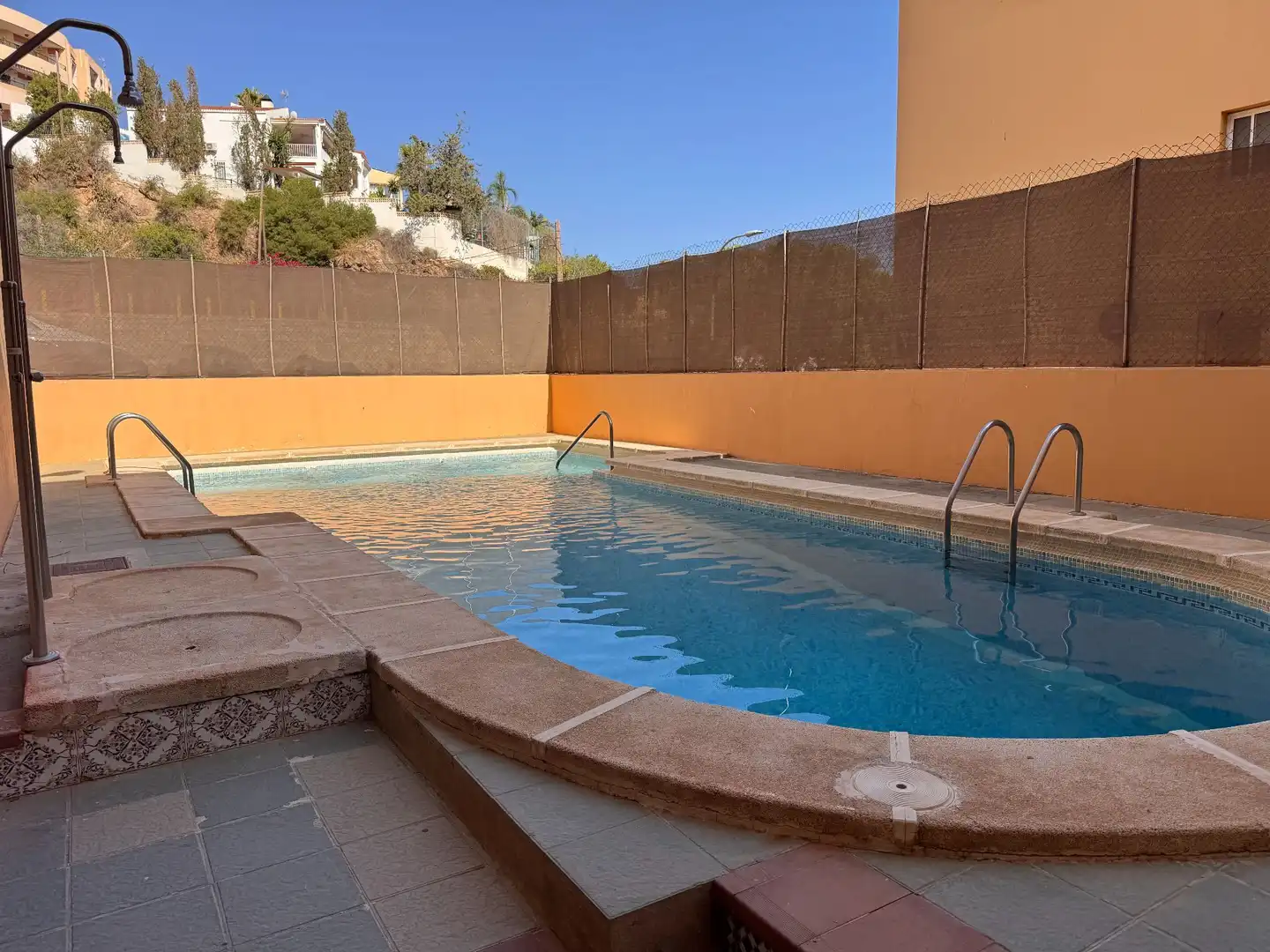 Piscina de Piso en venta en Roquetas de Mar con Aire acondicionado, Trastero y Piscina comunitaria