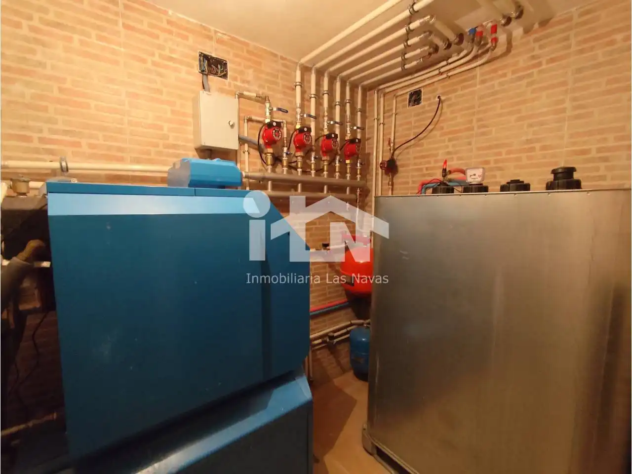 Casa o xalet en venda en Las Navas del Marqués  amb Calefacció, Jardí privat i Terrassa