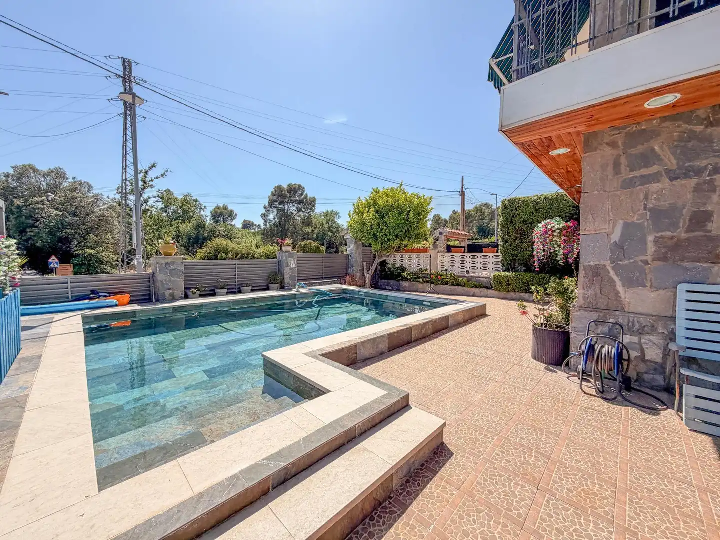 Swimming pool of Detached homes for sale in Abrera  with Air Conditioner, Heating and Private garden