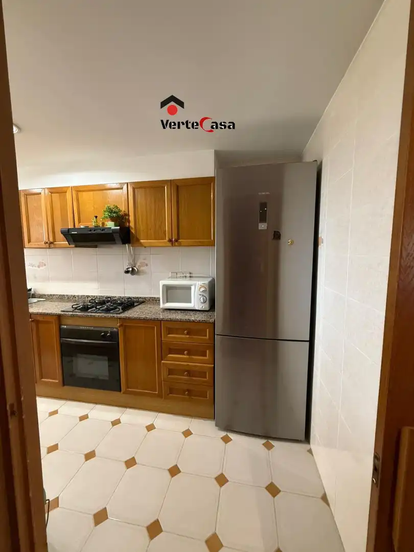 Cuina de Apartament de lloguer en El Puig de Santa Maria amb Calefacció, Terrassa i Piscina comunitària