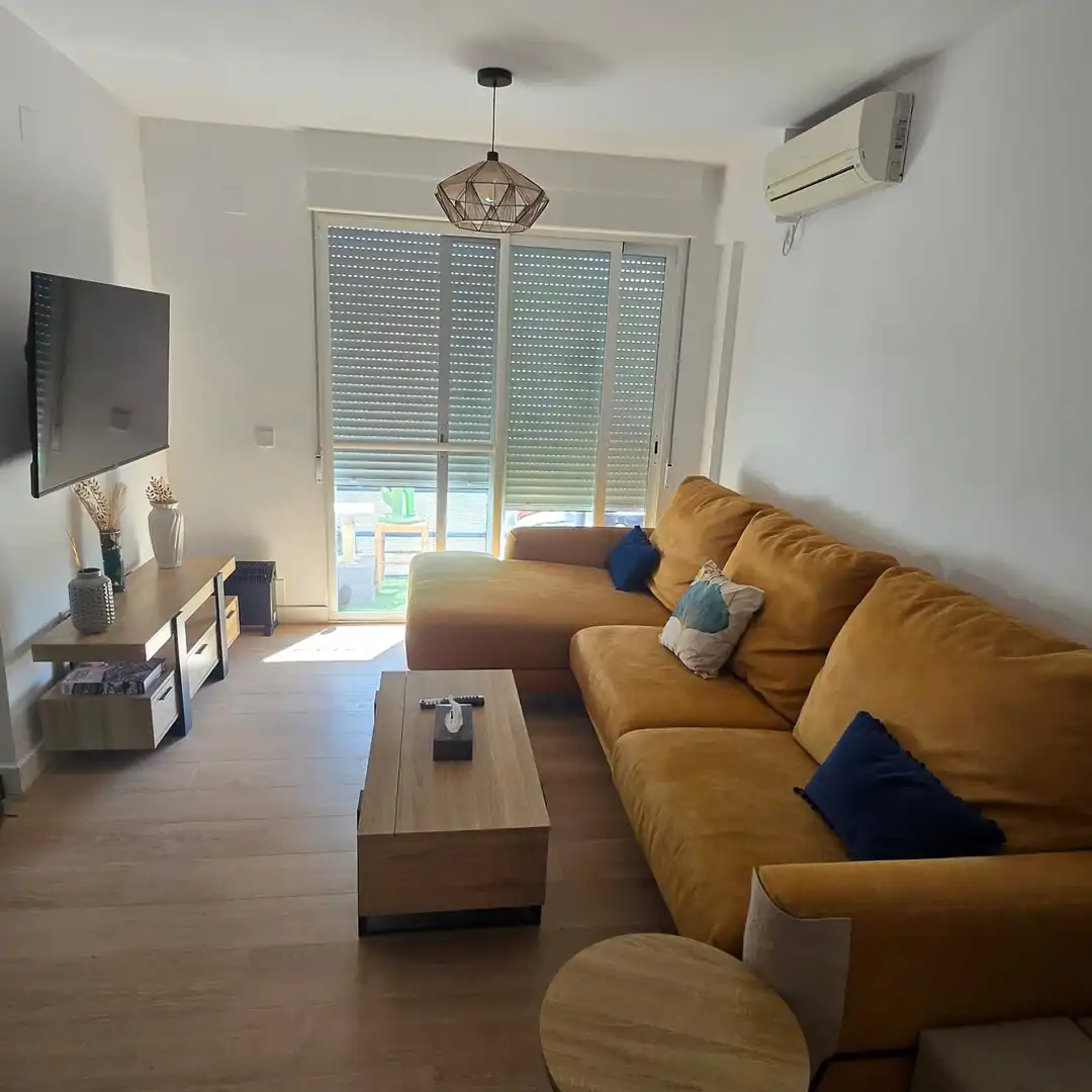 Wohnzimmer von Wohnung zur Miete in Córdoba mit Klimaanlage, Terrasse und Möbliert
