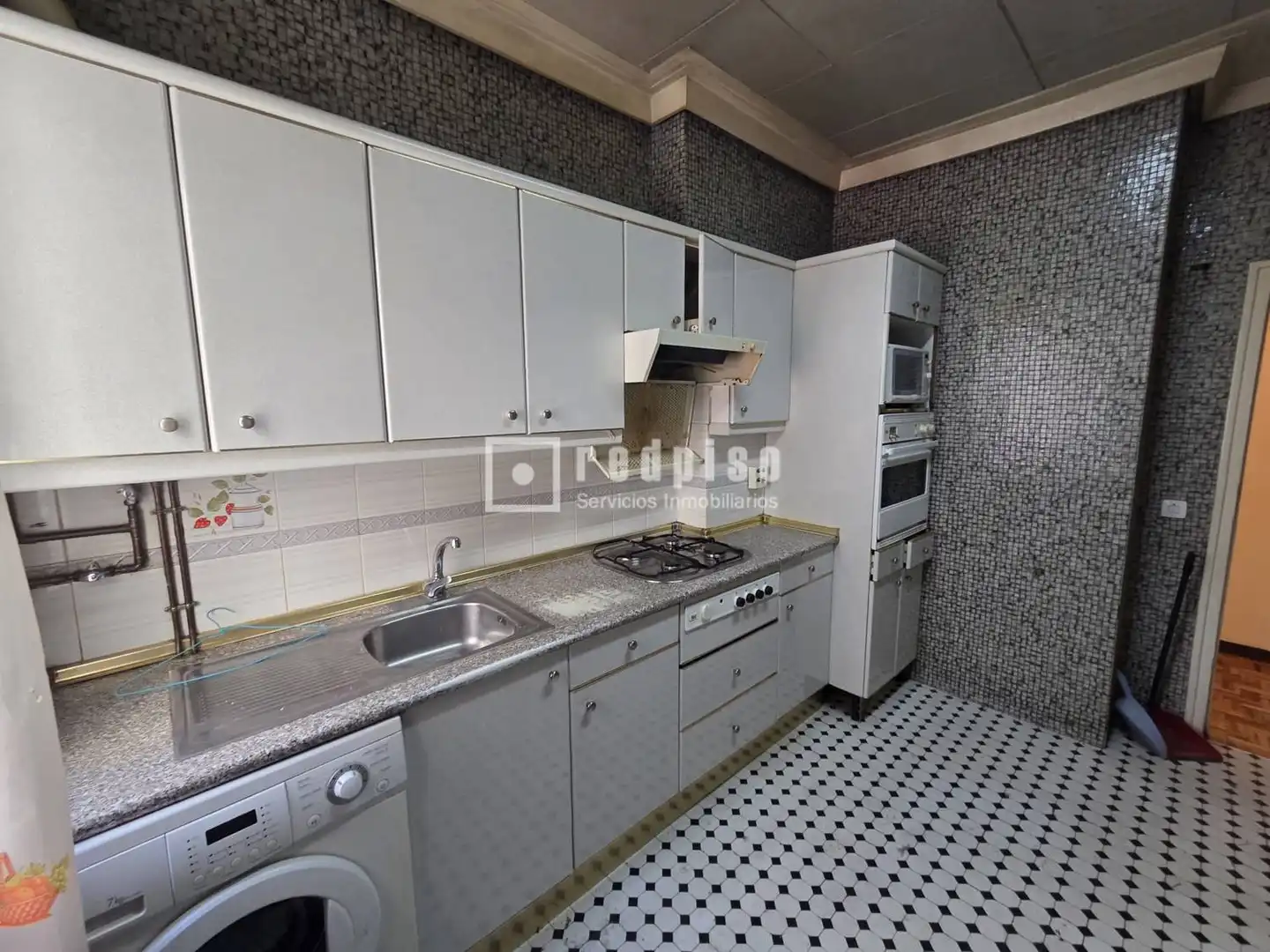 Küche von Wohnung zum Verkauf in Madrid mit Heizung, Parkett und Terrasse