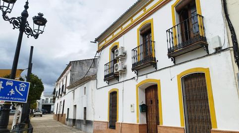 Foto 4 de Casa adosada en venda a Almadén de la Plata, Sevilla