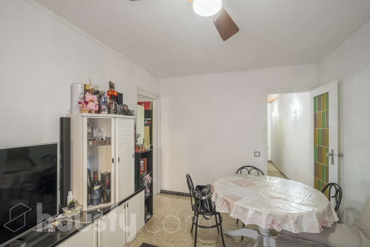 Menjador de Pis en venda en Cornellà de Llobregat