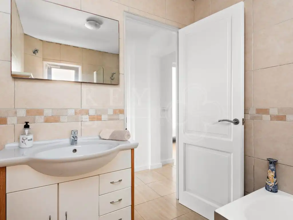Casa con terraza en venta en Cala Blanca, imagen 24