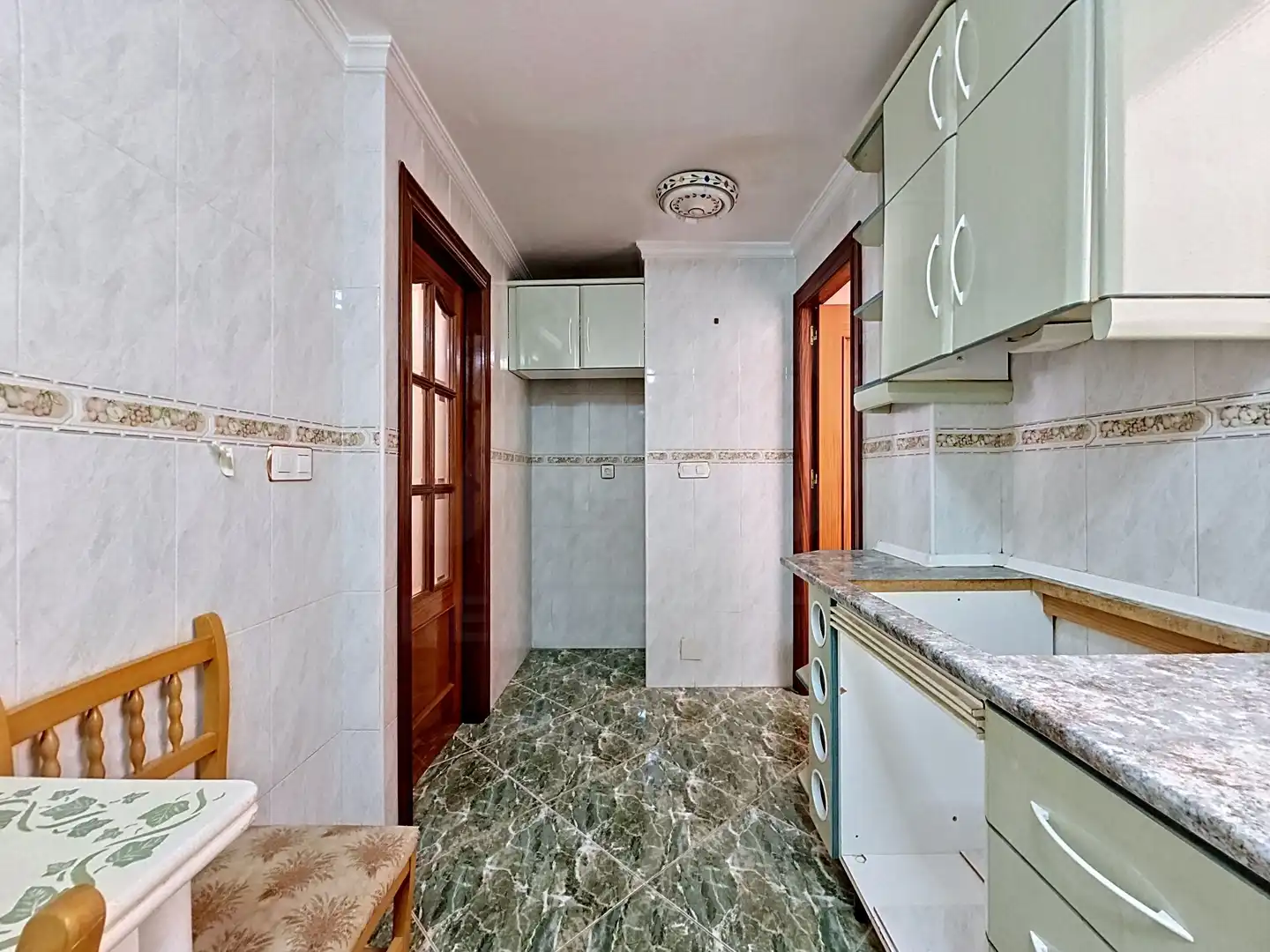 Kitchen of Flat for sale in Granada  with Heating