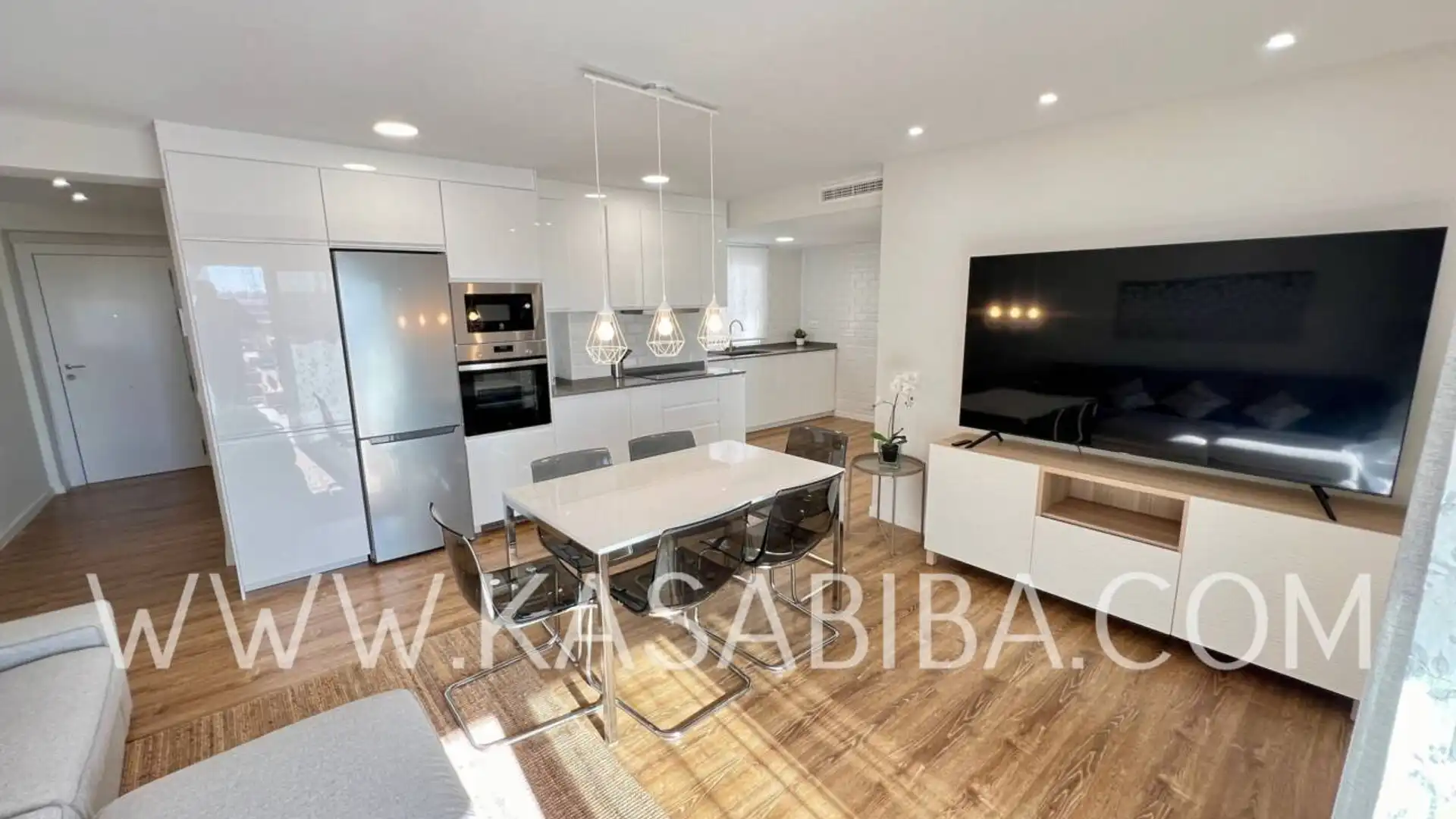 Cocina de Piso de alquiler en  Valencia Capital con Aire acondicionado, Amueblado y Balcón