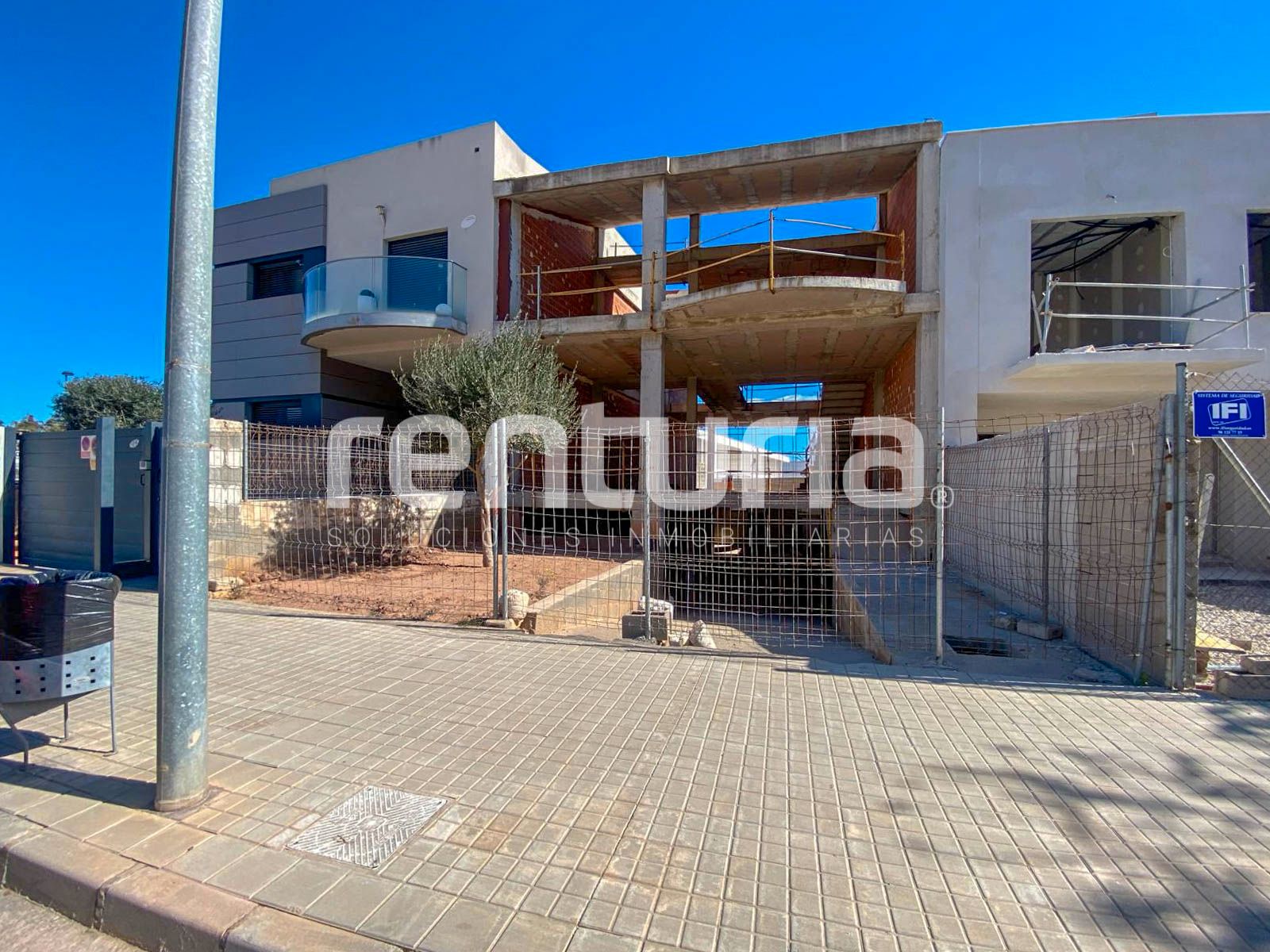 Single-family semi-detached for sale in El Puig de Santa Maria  with Private garden, Terrace and Swimming Pool